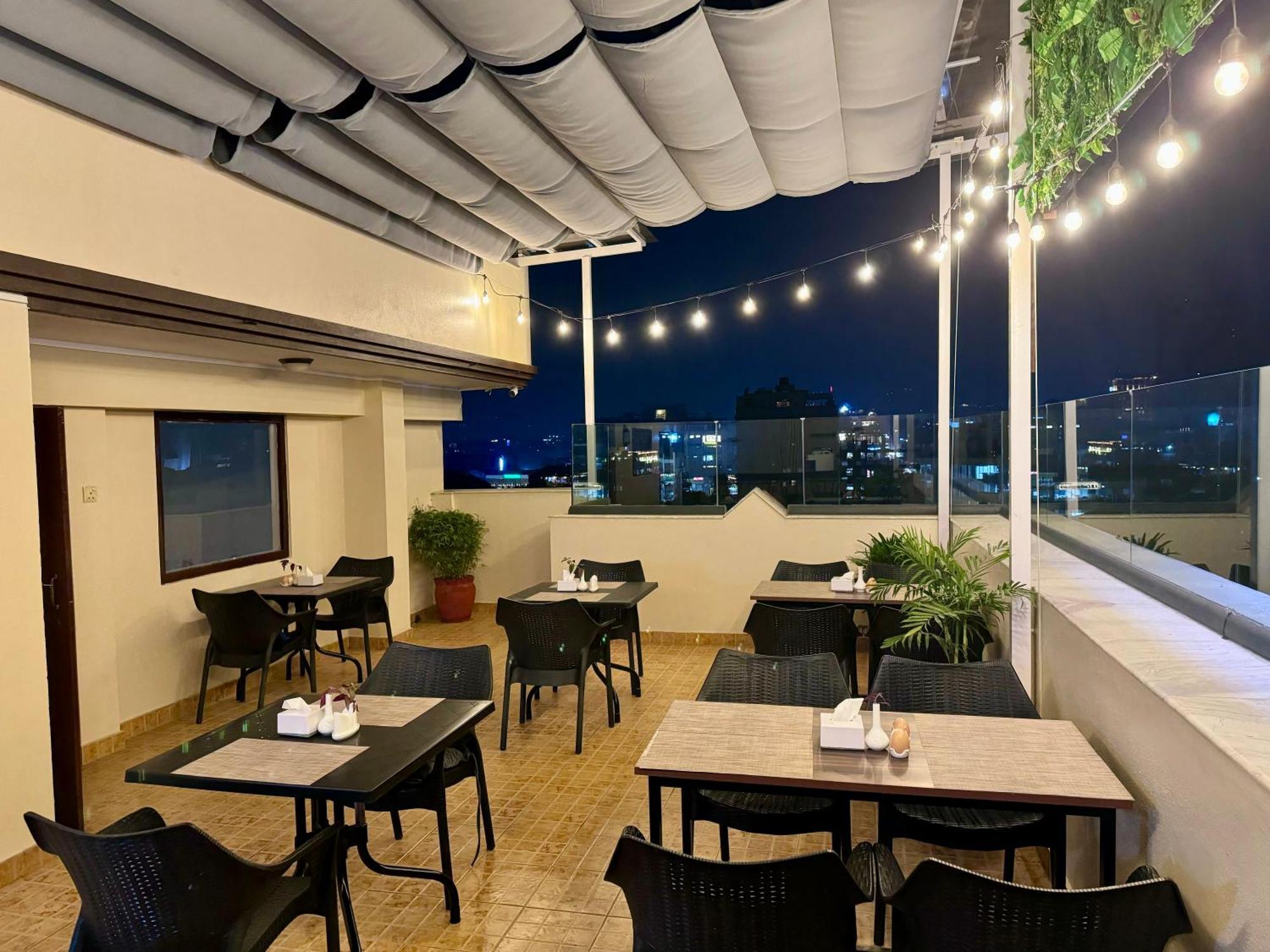The Luxe Inn Boutique Hotel Kathmandu Exterior foto