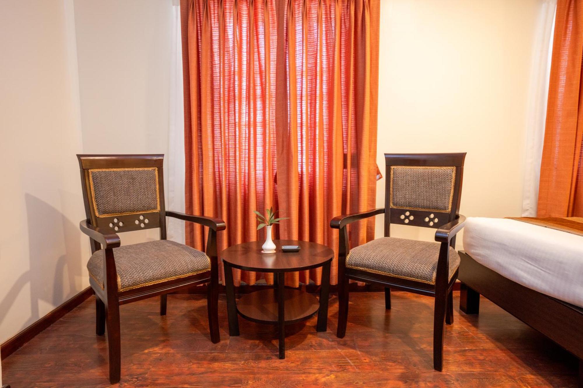 The Luxe Inn Boutique Hotel Kathmandu Exterior foto